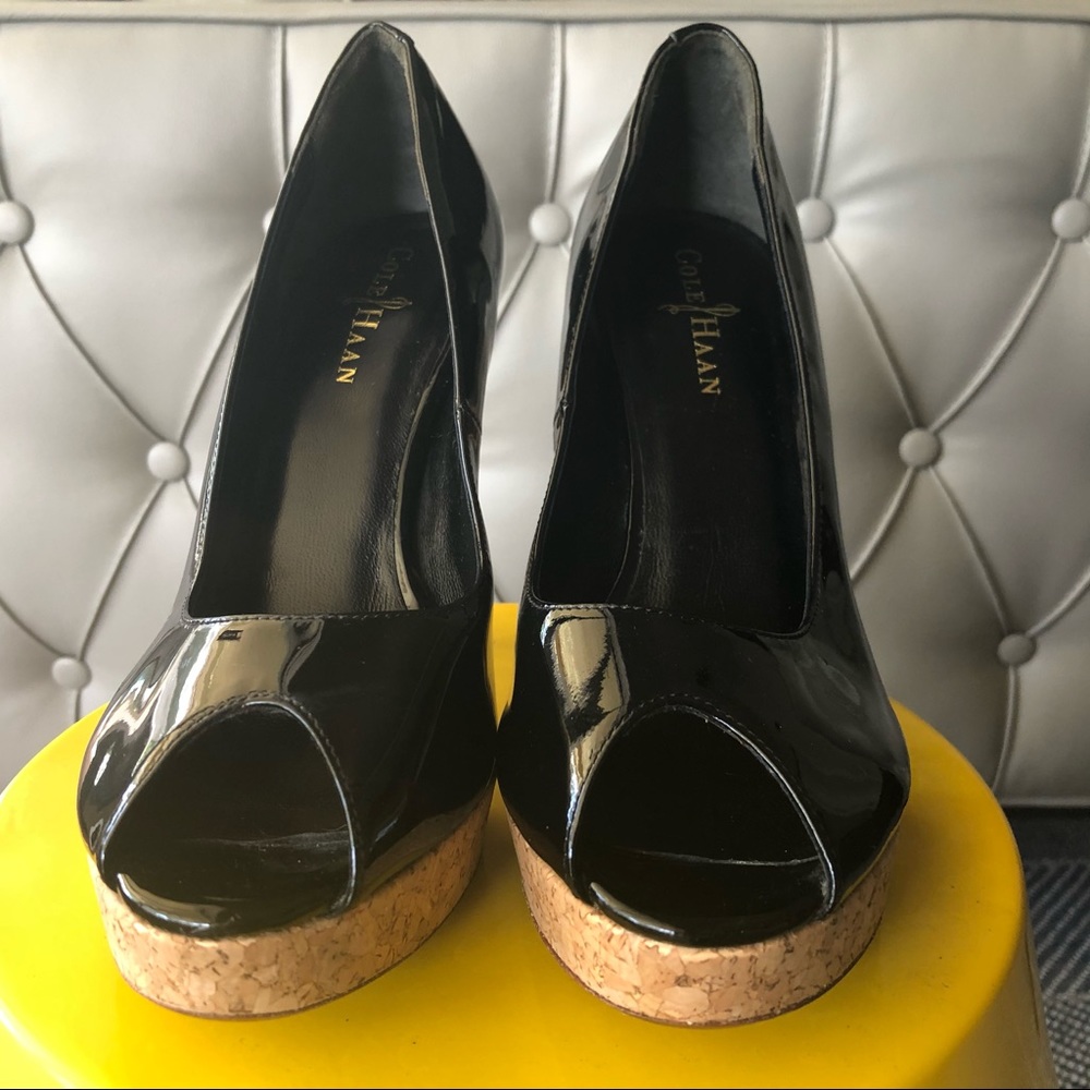 Cole Haan Pumps size 8 pre-loved condition. Black